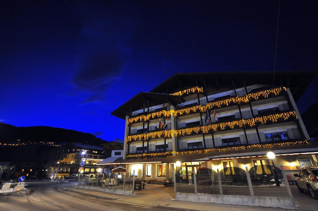 Hotel Derby Bormio Extérieur photo